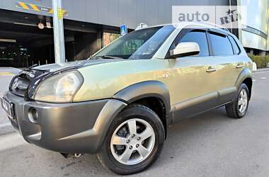 Позашляховик / Кросовер Hyundai Tucson 2005 в Києві