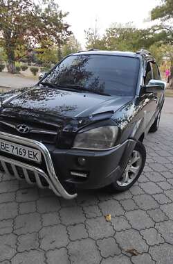 Внедорожник / Кроссовер Hyundai Tucson 2009 в Снигиревке