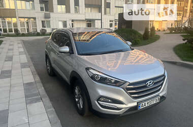 Позашляховик / Кросовер Hyundai Tucson 2017 в Києві