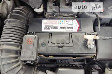 Внедорожник / Кроссовер Hyundai Tucson 2014 в 