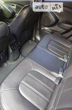 Внедорожник / Кроссовер Hyundai Tucson 2014 в 