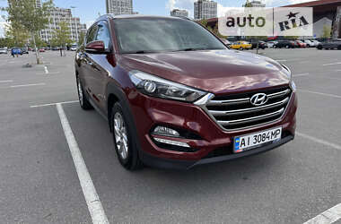 Позашляховик / Кросовер Hyundai Tucson 2016 в Києві