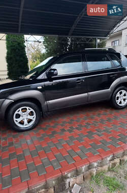 Внедорожник / Кроссовер Hyundai Tucson 2009 в Каменском