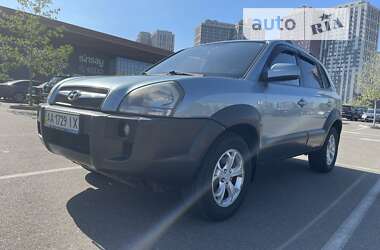 Позашляховик / Кросовер Hyundai Tucson 2008 в Києві