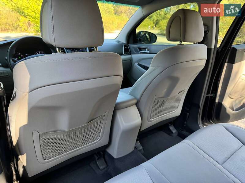 Внедорожник / Кроссовер Hyundai Tucson 2017 в Днепре фото 2 Внедорожник / Кроссовер Hyundai Tucson 2017 в Днепре