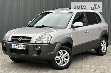 Внедорожник / Кроссовер Hyundai Tucson 2005 в Сарнах