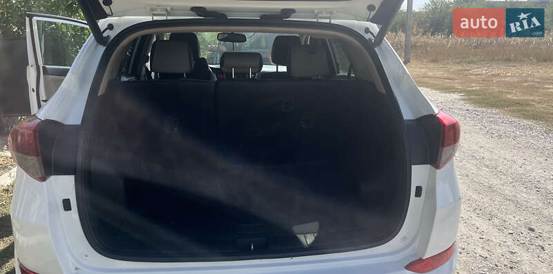 Позашляховик / Кросовер Hyundai Tucson 2017 в Олександрівці фото 6 Позашляховик / Кросовер Hyundai Tucson 2017 в Олександрівці