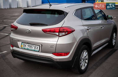 Внедорожник / Кроссовер Hyundai Tucson 2017 в 