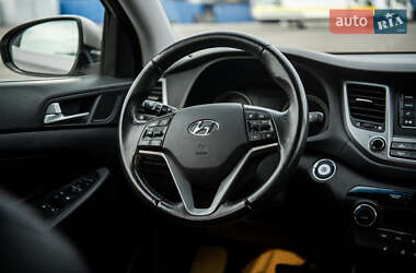 Внедорожник / Кроссовер Hyundai Tucson 2017 в 