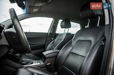 Внедорожник / Кроссовер Hyundai Tucson 2017 в 