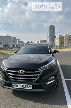 Внедорожник / Кроссовер Hyundai Tucson 2015 в Киеве