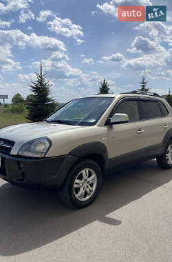 Позашляховик / Кросовер Hyundai Tucson 2006 в Києві