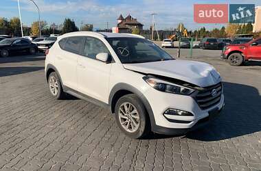 Позашляховик / Кросовер Hyundai Tucson 2015 в Львові