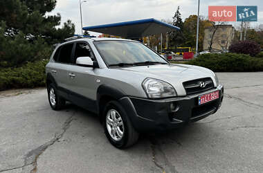 Позашляховик / Кросовер Hyundai Tucson 2007 в Полтаві