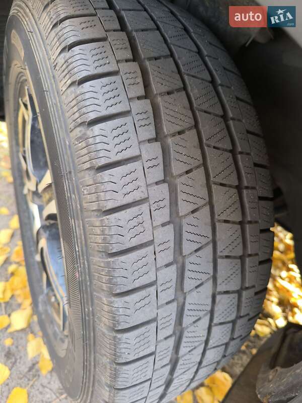 Позашляховик / Кросовер Hyundai Tucson 2007 в Краснограді