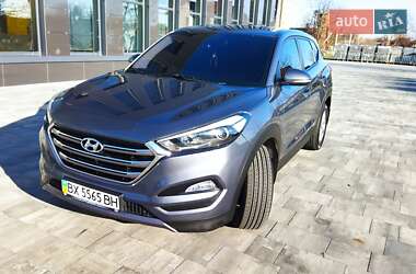 Внедорожник / Кроссовер Hyundai Tucson 2016 в Староконстантинове