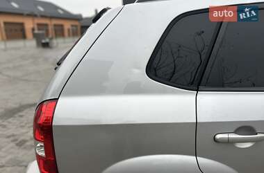 Внедорожник / Кроссовер Hyundai Tucson 2005 в 