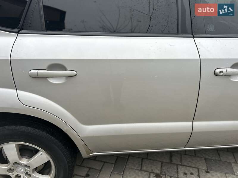 Внедорожник / Кроссовер Hyundai Tucson 2005 в Ровно