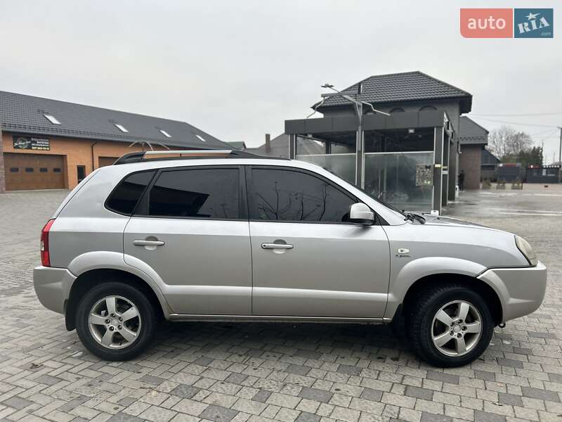 Внедорожник / Кроссовер Hyundai Tucson 2005 в Ровно