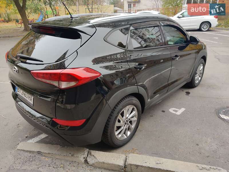 Внедорожник / Кроссовер Hyundai Tucson 2015 в Кременчуге