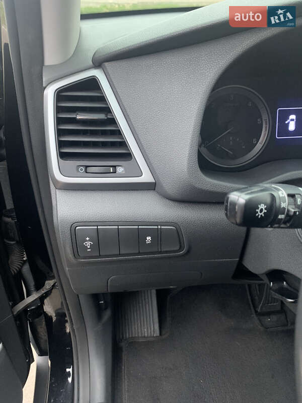 Внедорожник / Кроссовер Hyundai Tucson 2016 в Киеве