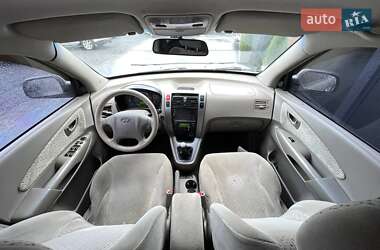 Внедорожник / Кроссовер Hyundai Tucson 2005 в 