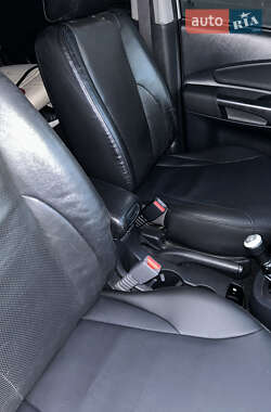 Внедорожник / Кроссовер Hyundai Tucson 2005 в 