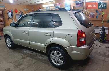 Внедорожник / Кроссовер Hyundai Tucson 2005 в Харькове