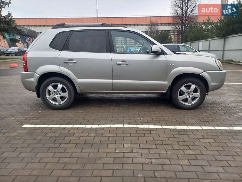 Позашляховик / Кросовер Hyundai Tucson 2006 в Луцьку