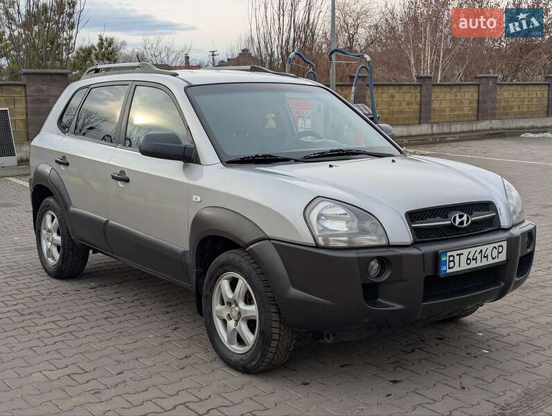 Позашляховик / Кросовер Hyundai Tucson 2006 в Дубні