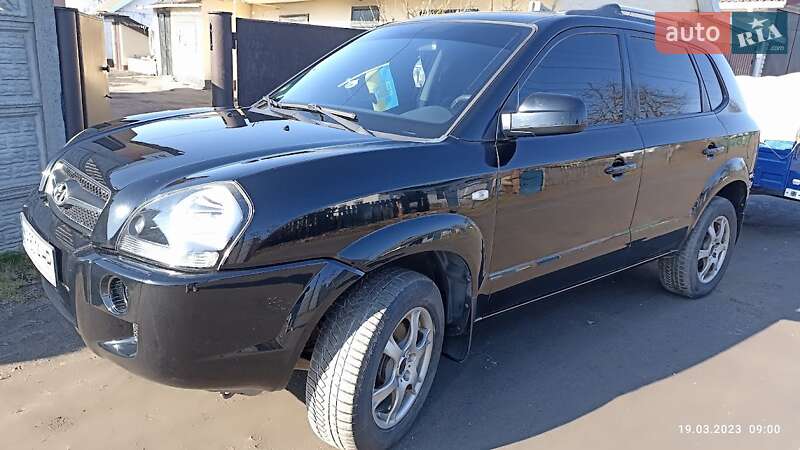 Внедорожник / Кроссовер Hyundai Tucson 2009 в 