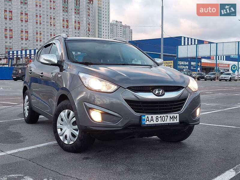 Позашляховик / Кросовер Hyundai Tucson 2013 в Києві