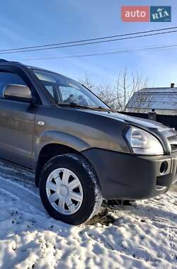 Внедорожник / Кроссовер Hyundai Tucson 2013 в Ровно