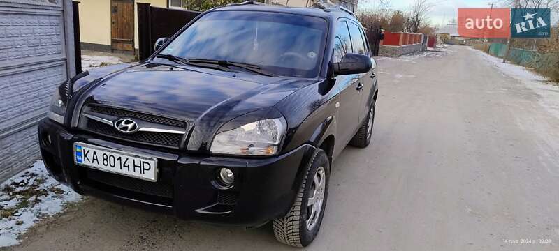 Позашляховик / Кросовер Hyundai Tucson 2009 в Глобиному