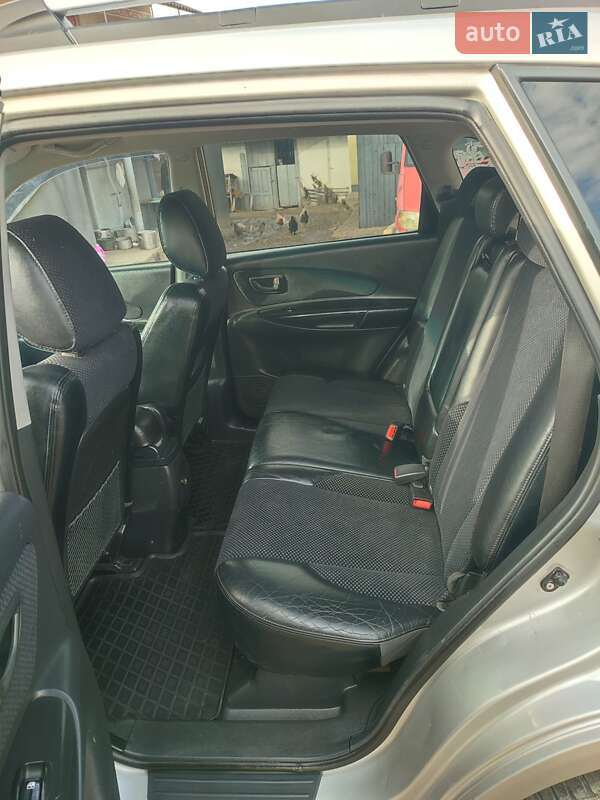Позашляховик / Кросовер Hyundai Tucson 2007 в Дрогобичі фото 14 Позашляховик / Кросовер Hyundai Tucson 2007 в Дрогобичі