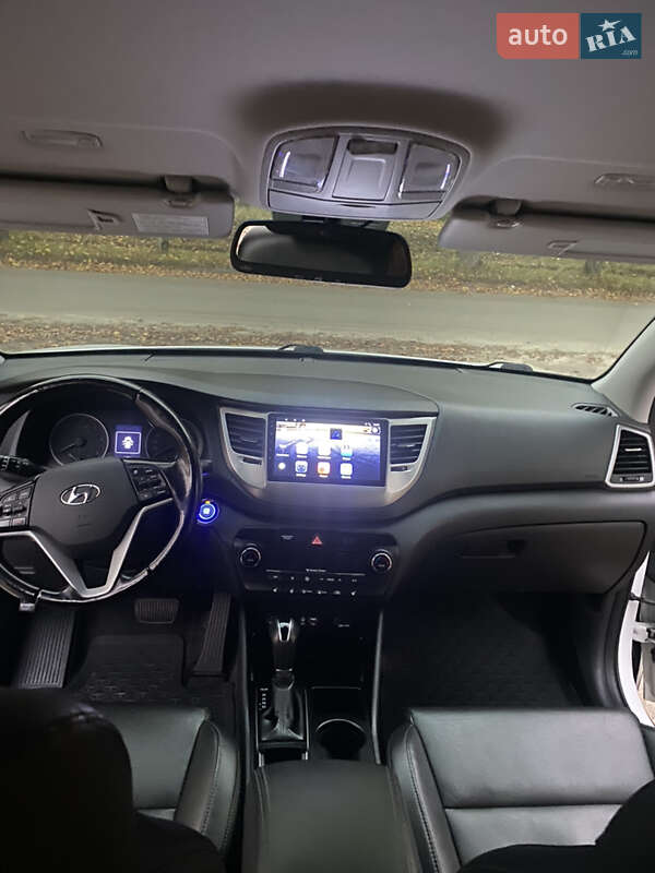 Позашляховик / Кросовер Hyundai Tucson 2016 в Чернігові