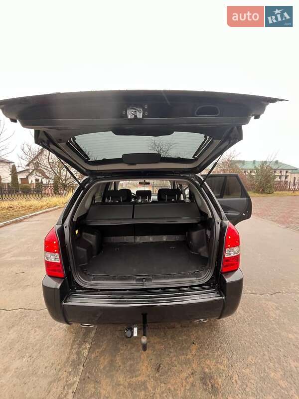 Позашляховик / Кросовер Hyundai Tucson 2009 в Вараші