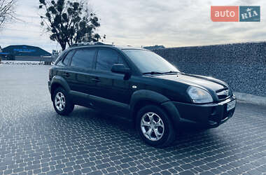 Позашляховик / Кросовер Hyundai Tucson 2009 в Житомирі