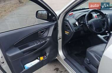 Внедорожник / Кроссовер Hyundai Tucson 2009 в 