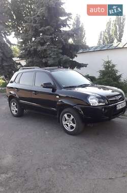 Позашляховик / Кросовер Hyundai Tucson 2009 в 