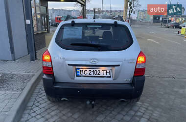 Внедорожник / Кроссовер Hyundai Tucson 2009 в 