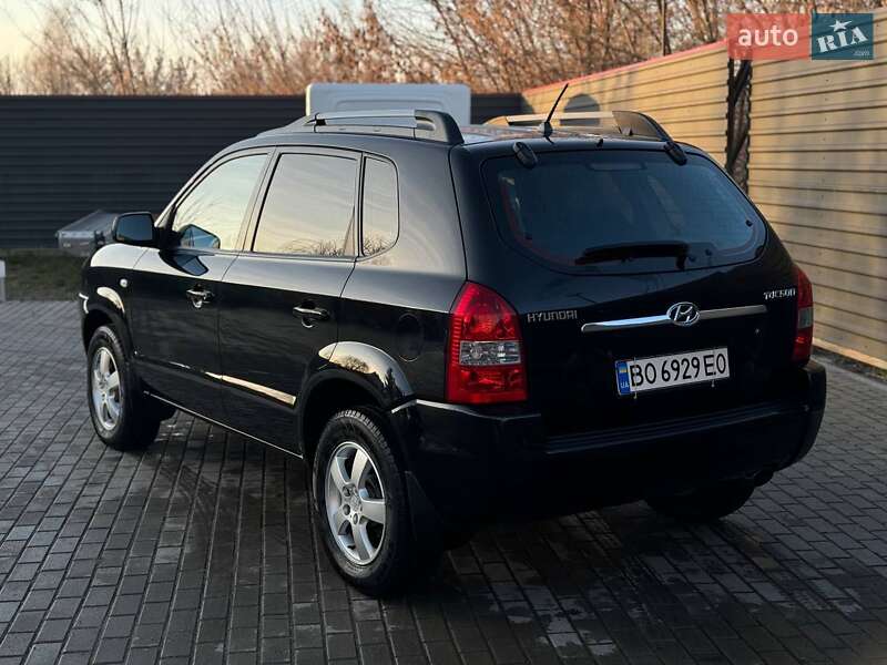 Позашляховик / Кросовер Hyundai Tucson 2006 в Радивиліві