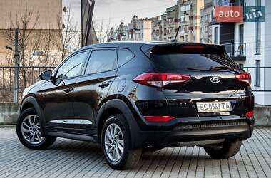 Внедорожник / Кроссовер Hyundai Tucson 2017 в 
