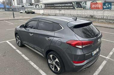 Внедорожник / Кроссовер Hyundai Tucson 2017 в 