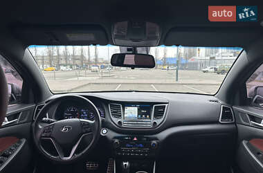 Внедорожник / Кроссовер Hyundai Tucson 2017 в 
