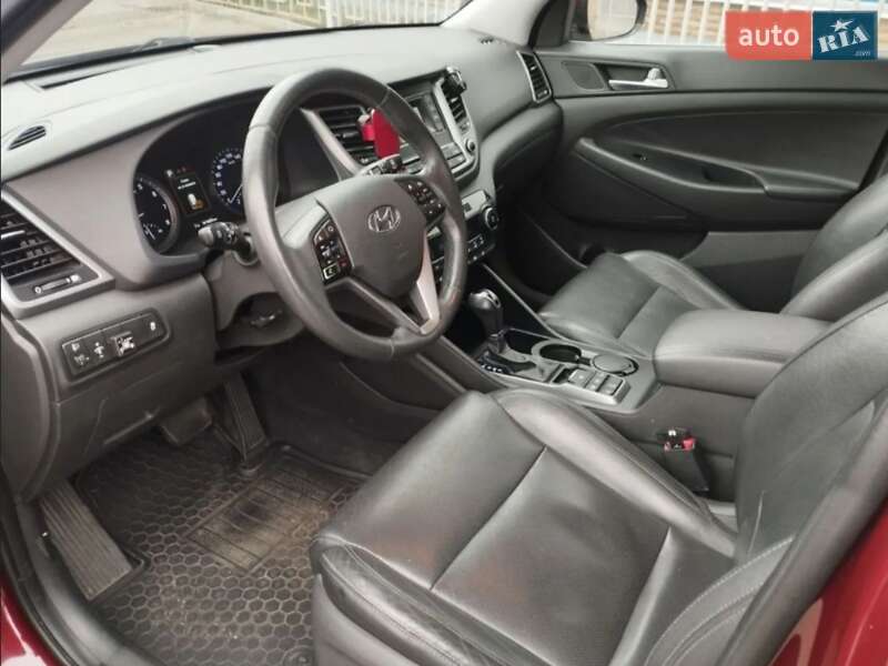 Внедорожник / Кроссовер Hyundai Tucson 2016 в Прилуках