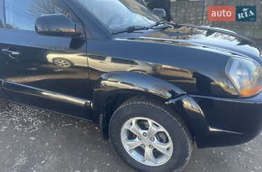 Позашляховик / Кросовер Hyundai Tucson 2009 в Івано-Франківську