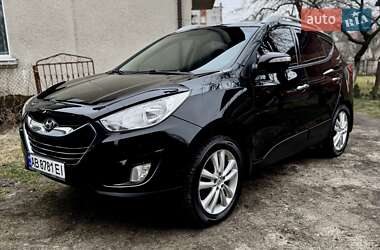 Внедорожник / Кроссовер Hyundai Tucson 2011 в 