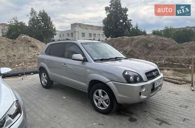 Внедорожник / Кроссовер Hyundai Tucson 2005 в 