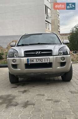 Внедорожник / Кроссовер Hyundai Tucson 2005 в 
